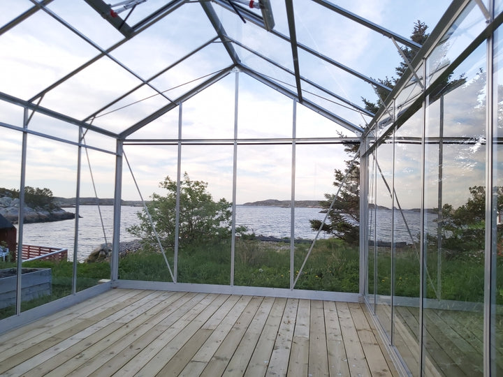 Royale 16,8 kvm: Forsterkningsskinne til tak og vegg.